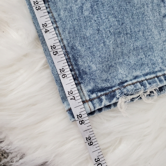 New! Refuge Denim Mom Relax High Rise Distressed Ripped Jeans. Size 5. - Picture 8 of 11
